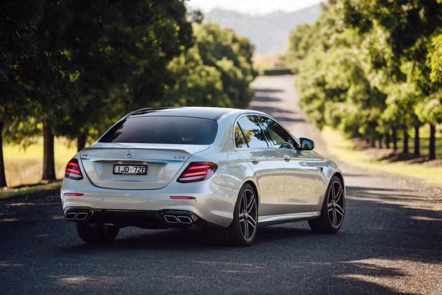  Mercedes-AMG E63 4Matic+ (W213) 2017 года  (AU) (фото 11 из 40)